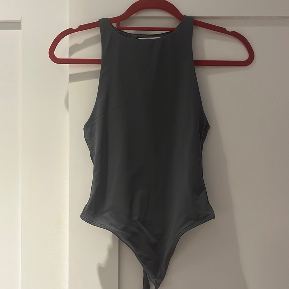 Aritzia Babaton Contour ‘90s Bodysuit in color Scarab